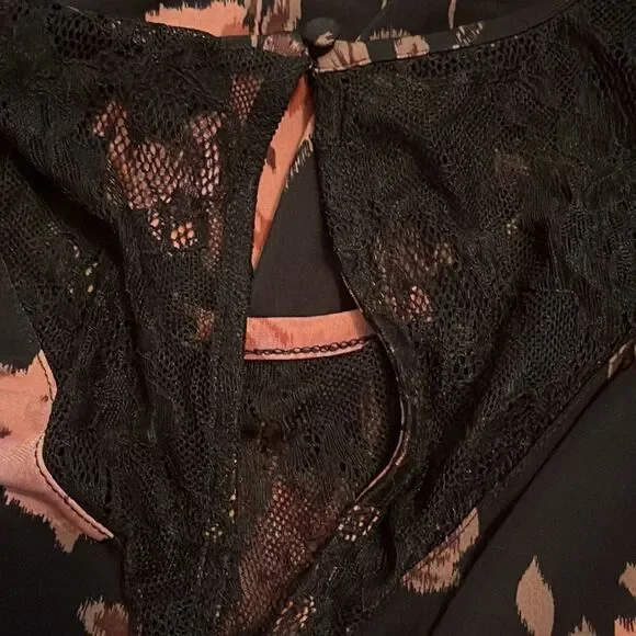 Torrid Black Pink Roses Floral Lace Detailing In Front Dress Contemporary - Picture 9 of 11